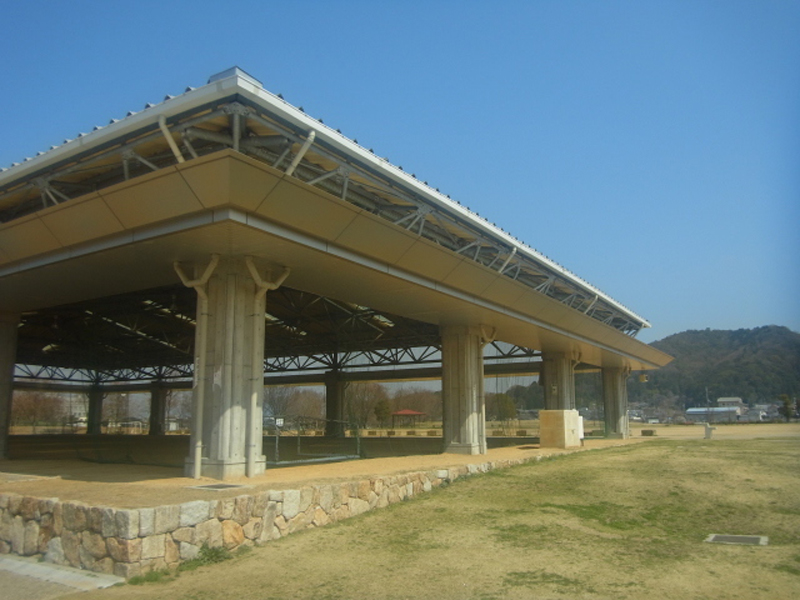 屋外運動場アルミ庇