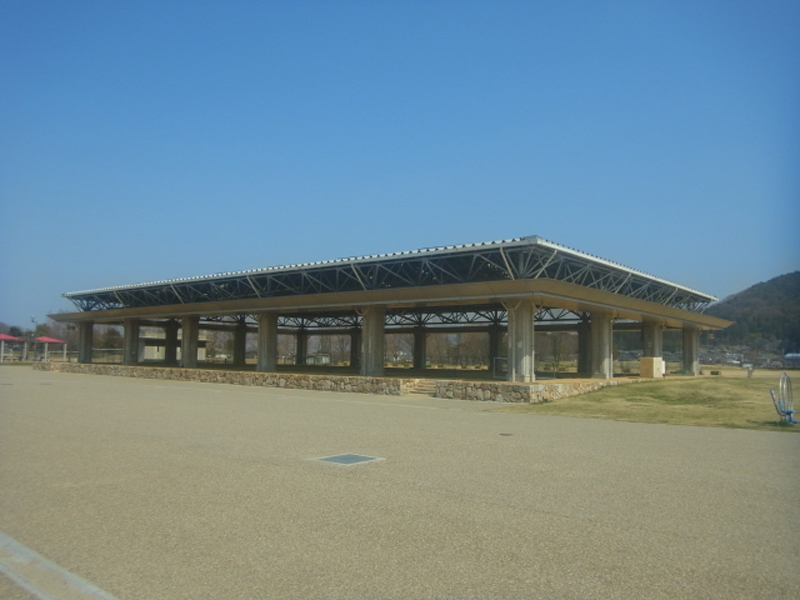 屋外運動場アルミ庇